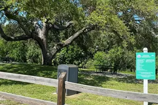 481 Saturn Ave, Sarasota, FL 34243 - Photo 47