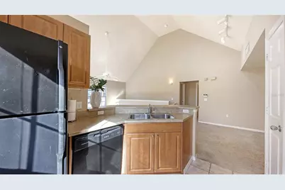 5520 Rosehill Road #203, Sarasota, FL 34233 - Photo 13