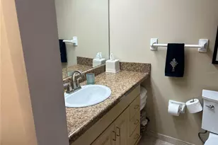 7880 Palm Aire Ln, Sarasota, FL 34243 - Photo 7