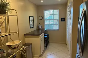 7880 Palm Aire Ln, Sarasota, FL 34243 - Photo 9