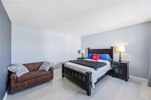 5010 Marsh Field Rd, Sarasota, FL 34235 - Photo 13