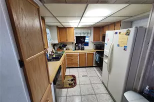 808 53rd Ave E, Bradenton, FL 34203 - Photo 5