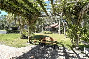 4382 Trails Dr, Sarasota, FL 34232 - Photo 29