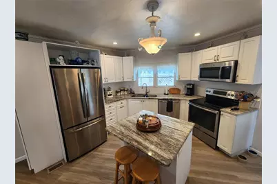808 53rd Avenue E #18, Bradenton, FL 34203 - Photo 9