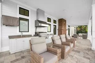 213 N 18th St W, Bradenton, FL 34205 - Photo 73