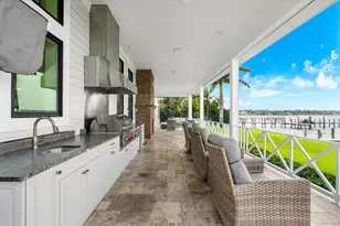 213 N 18th St W, Bradenton, FL 34205 - Photo 77