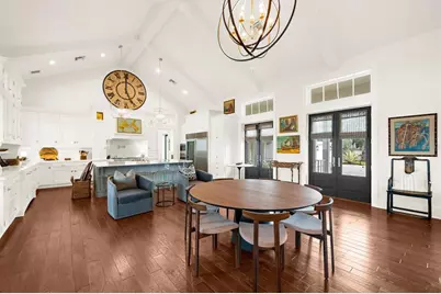 213 N 18th Street W, Bradenton, FL 34205 - Photo 23