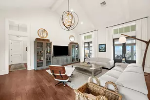 213 N 18th St W, Bradenton, FL 34205 - Photo 15