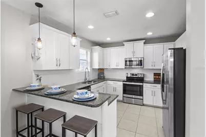 12520 Shimmering Oak Circle, Venice, FL 34293 - Photo 3