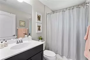 12520 Shimmering Oak Cir, Venice, FL 34293 - Photo 21