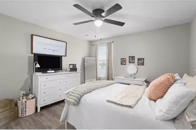12520 Shimmering Oak Circle, Venice, FL 34293 - Photo 17