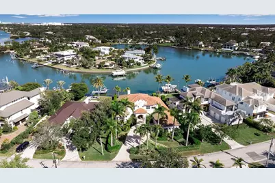 1389 Tangier Way, Sarasota, FL 34239 - Photo 3