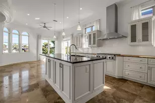 1389 Tangier Way, Sarasota, FL 34239 - Photo 21