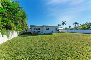502 Bayview Dr, Holmes Beach, FL 34217 - Photo 33