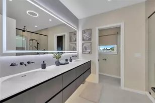 1406 Tangier Way, Sarasota, FL 34239 - Photo 43