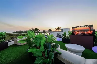 1406 Tangier Way, Sarasota, FL 34239 - Photo 25