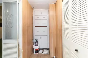 [Address not provided], Tampa, FL 33614 - Photo 31