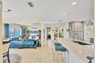 6613 15th Ave W, Bradenton, FL 34209 - Photo 11