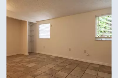 3211 20th Avenue W, Bradenton, FL 34205 - Photo 11