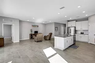 5625 Soft Skies Dr, Sarasota, FL 34238 - Photo 9