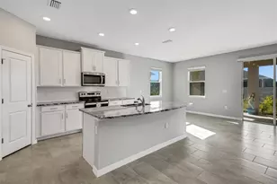 5625 Soft Skies Dr, Sarasota, FL 34238 - Photo 5