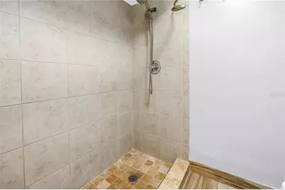 8415 Gardens Circle, Sarasota, FL 34243 - Photo 13