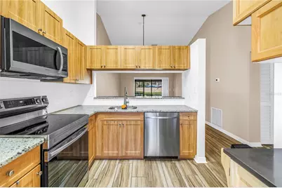 8415 Gardens Circle, Sarasota, FL 34243 - Photo 5