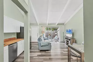 500 N Jefferson Ave, Sarasota, FL 34237 - Photo 9