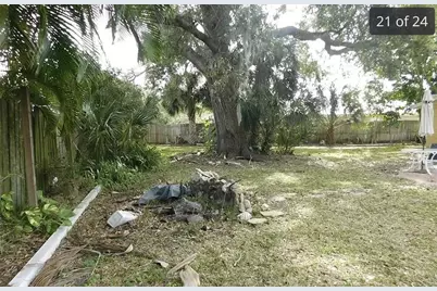 8185 Longbay Boulevard, Sarasota, FL 34243 - Photo 21