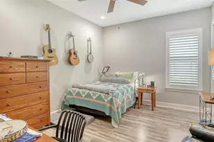 8713 Mangilli Rd, Sarasota, FL 34238 - Photo 23