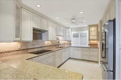 4805 Gulf Of Mexico Drive #103, Longboat Key, FL 34228 - Photo 23