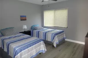 2746 Orchid Oaks Dr, Sarasota, FL 34239 - Photo 15