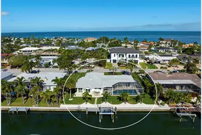 616 Foxworth Lane, Holmes Beach, FL 34217 - Photo 7