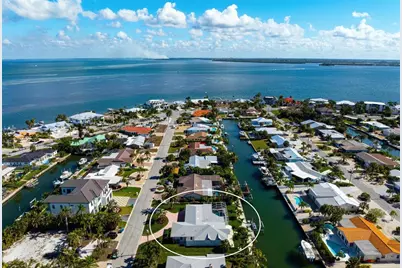 616 Foxworth Lane, Holmes Beach, FL 34217 - Photo 79