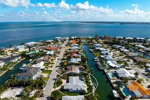 616 Foxworth Ln, Holmes Beach, FL 34217 - Photo 79