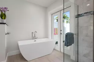 616 Foxworth Ln, Holmes Beach, FL 34217 - Photo 35