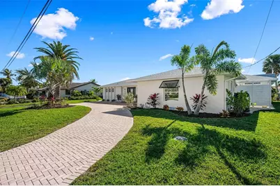 616 Foxworth Lane, Holmes Beach, FL 34217 - Photo 65