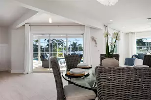616 Foxworth Ln, Holmes Beach, FL 34217 - Photo 27