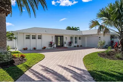 616 Foxworth Lane, Holmes Beach, FL 34217 - Photo 79