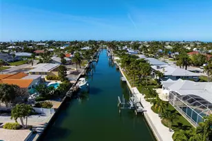 616 Foxworth Ln, Holmes Beach, FL 34217 - Photo 87