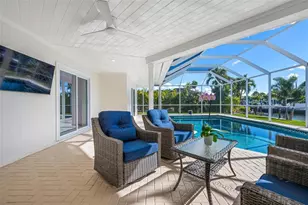 616 Foxworth Ln, Holmes Beach, FL 34217 - Photo 55