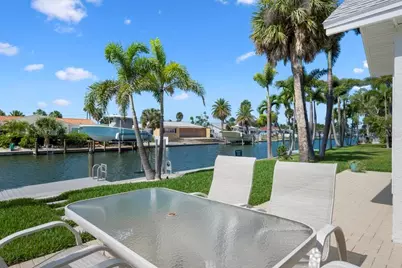 616 Foxworth Lane, Holmes Beach, FL 34217 - Photo 73