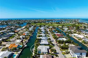 616 Foxworth Ln, Holmes Beach, FL 34217 - Photo 3