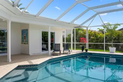 616 Foxworth Lane, Holmes Beach, FL 34217 - Photo 23