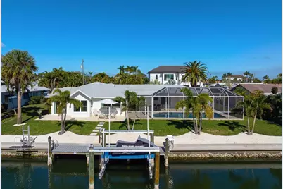 616 Foxworth Lane, Holmes Beach, FL 34217 - Photo 91