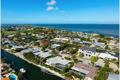 616 Foxworth Lane, Holmes Beach, FL 34217 - Photo 91