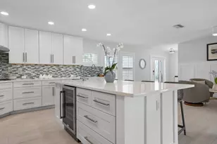 616 Foxworth Ln, Holmes Beach, FL 34217 - Photo 15