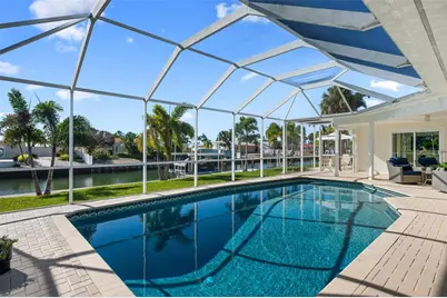 616 Foxworth Lane, Holmes Beach, FL 34217 - Photo 27