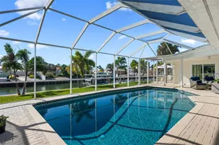616 Foxworth Ln, Holmes Beach, FL 34217 - Photo 27