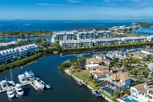 3036 Christophers Watch Ln, Ruskin, FL 33570 - Photo 5